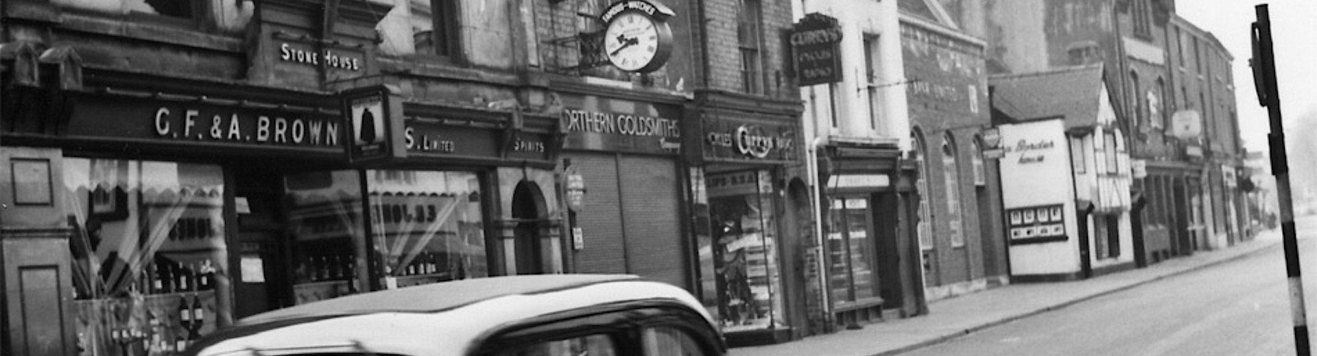 The shopfront in its Northern Goldsmiths years, the clock already in place.